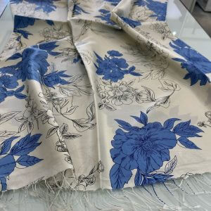 İPEKEVİ DESENLİ İPEK ŞAL